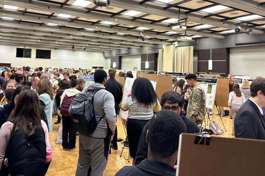 people in Alumni Hall