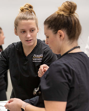 Two PNW nursing students