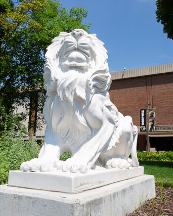 The PNW campus lion is pictured.