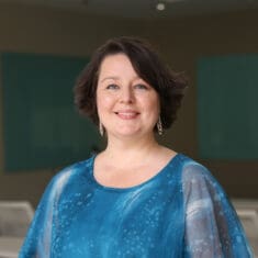 Claudia Mich Bio Photo