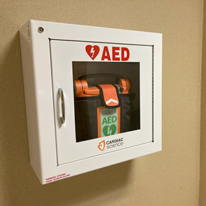 AED Device hanging on a wall