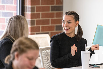 PNW students in the Sales Lab