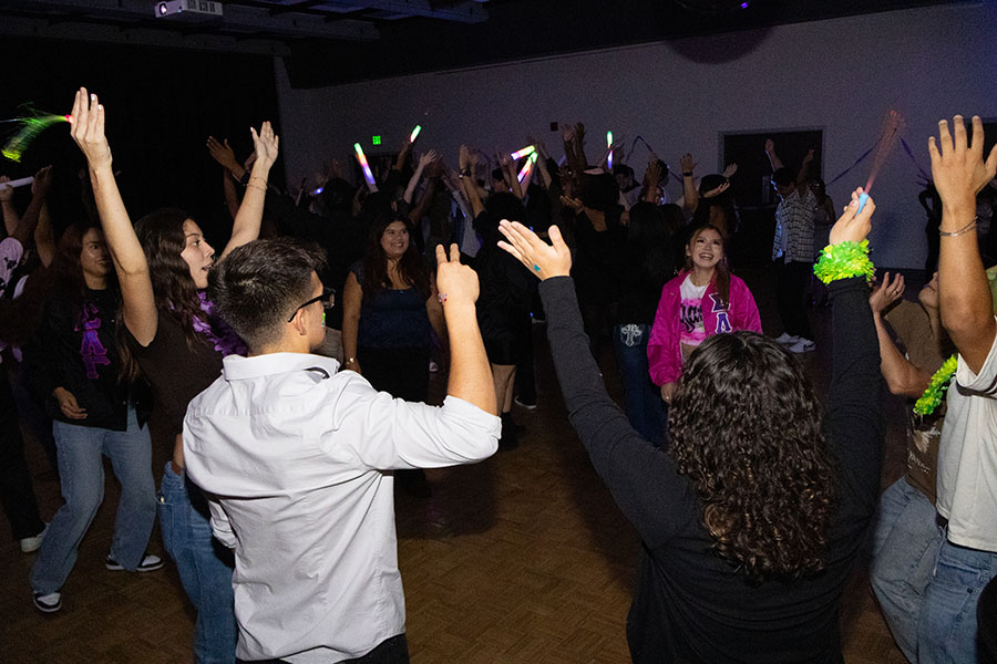 PNW students at a dance