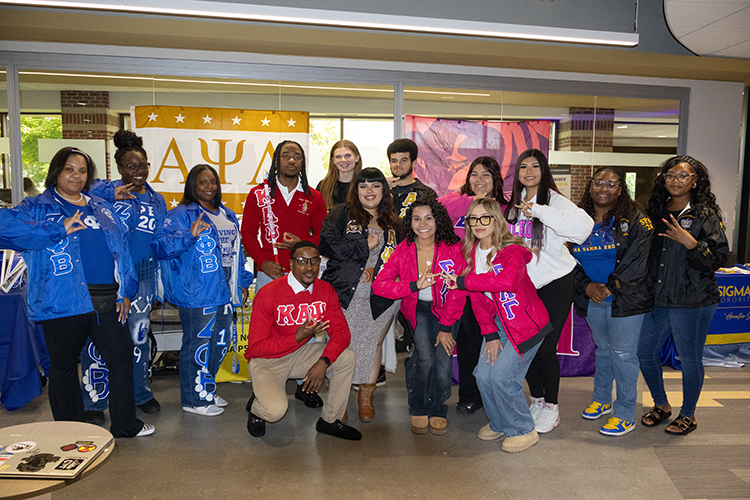 Photo of PNW Students in Greek Organizations on campus in the Mane Zone.