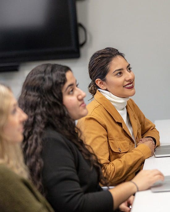 PNW international students in the Business Selling Lab.