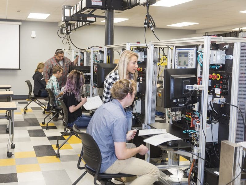 Students collaborate in a PNW lab space