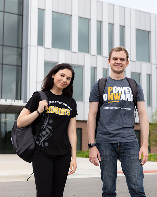 PNW students pose in front of the Nils K. Nelson Bioscience Innovation Building