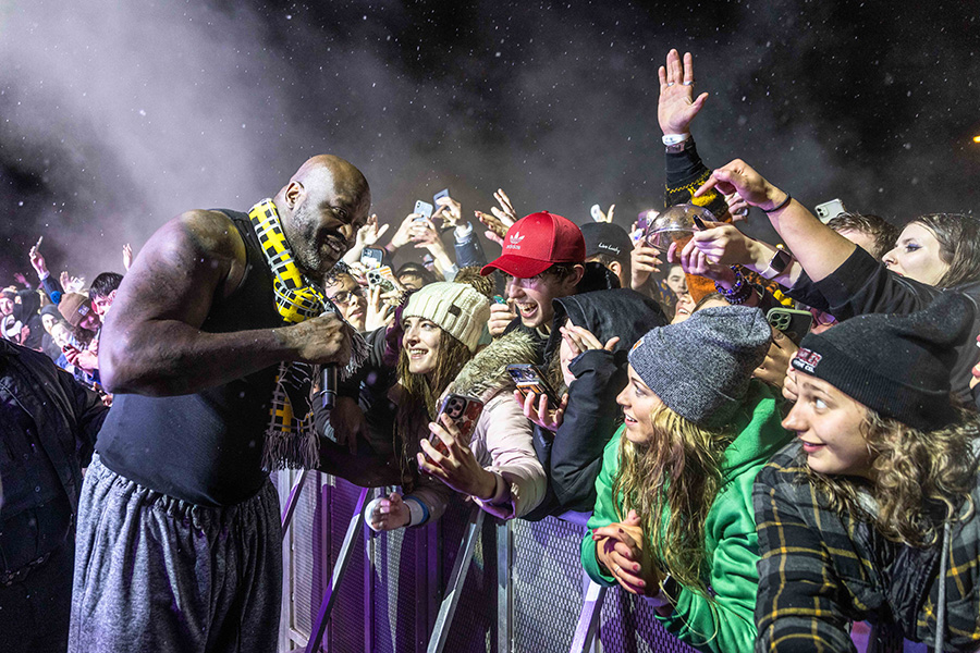 DJ Diesel performing near the crowd