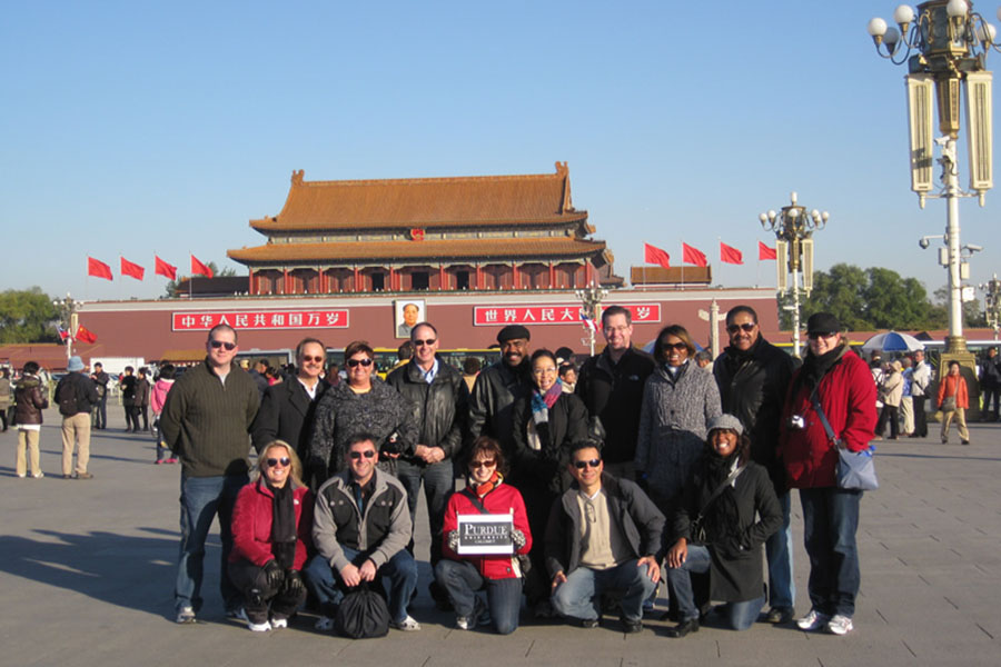 Purdue Northwest Executive MBA students on a study abroad trip to China.