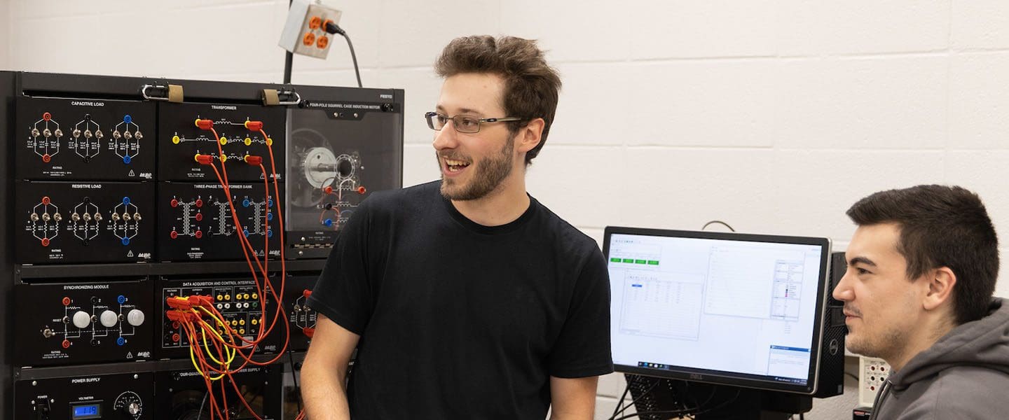 Electrical Engineering Technology Students in the lab