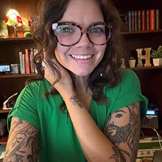 Amy Howard Bio Photo