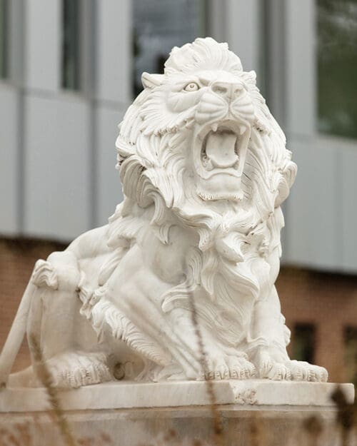 A white lion statue on the PNW Hammond Campus.