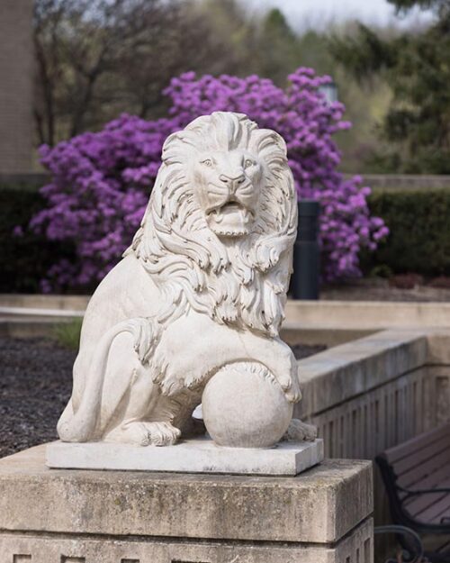 Leo the Lion statue